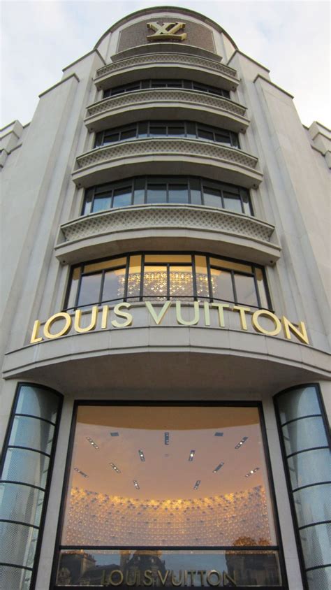 closest louis vuitton store|louis vuitton locator.